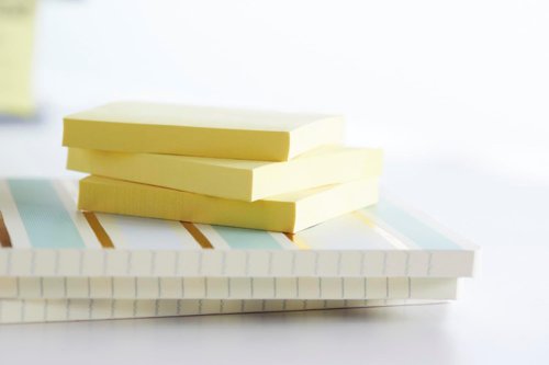 Post-it Notes, Canary Yellow, 76 mm x 76 mm, 100 Sheets/Pad, 1 Pad/Pack, 100% PEFC SGSCH-PEFC-COC-110078